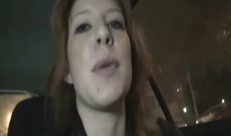 با یک اتاق مرد ثروتمند برای ادرس کانال پورن تعجب او