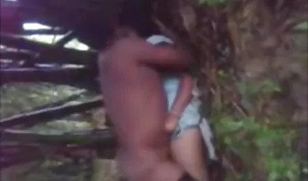 او کانال تلگرامporn در یک بزرگ نشسته و تغییر الاغ پسر به تغییر